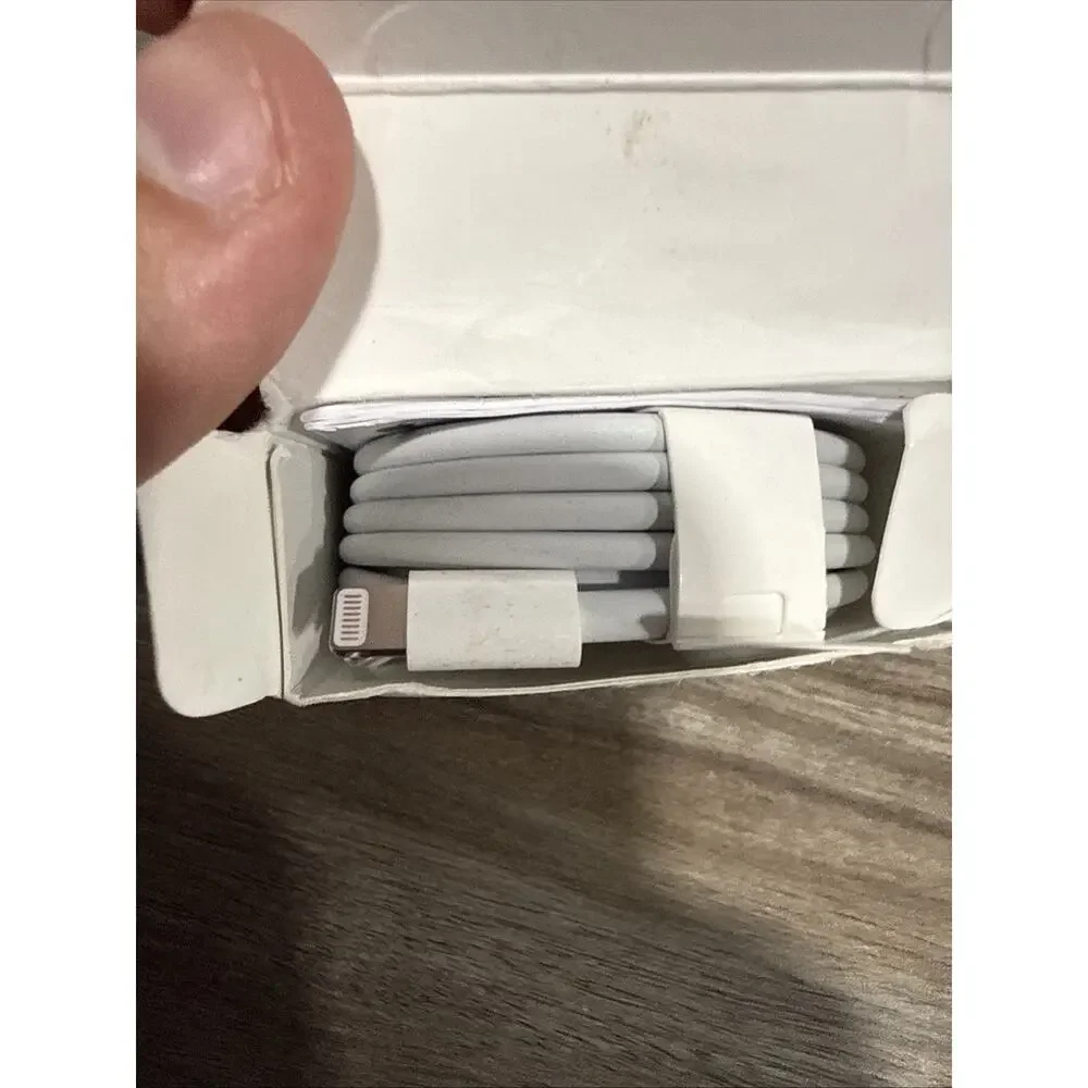 100% Original Genuine Apple Lightning to USB-C Cable 2 meter MW2R3AM/A A2441